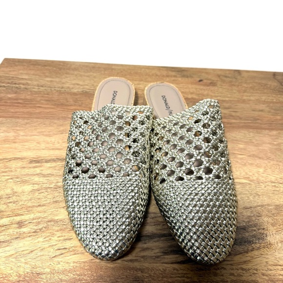Donald J. Pliner Gold Metallic Mules, Womens 10 - Picture 3 of 4